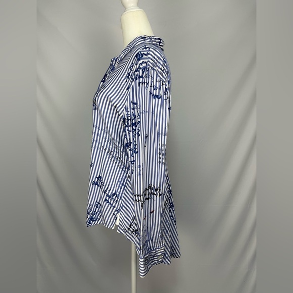 Chico’s High low button up blue white striped script writing top women’s size M - Picture 3 of 15